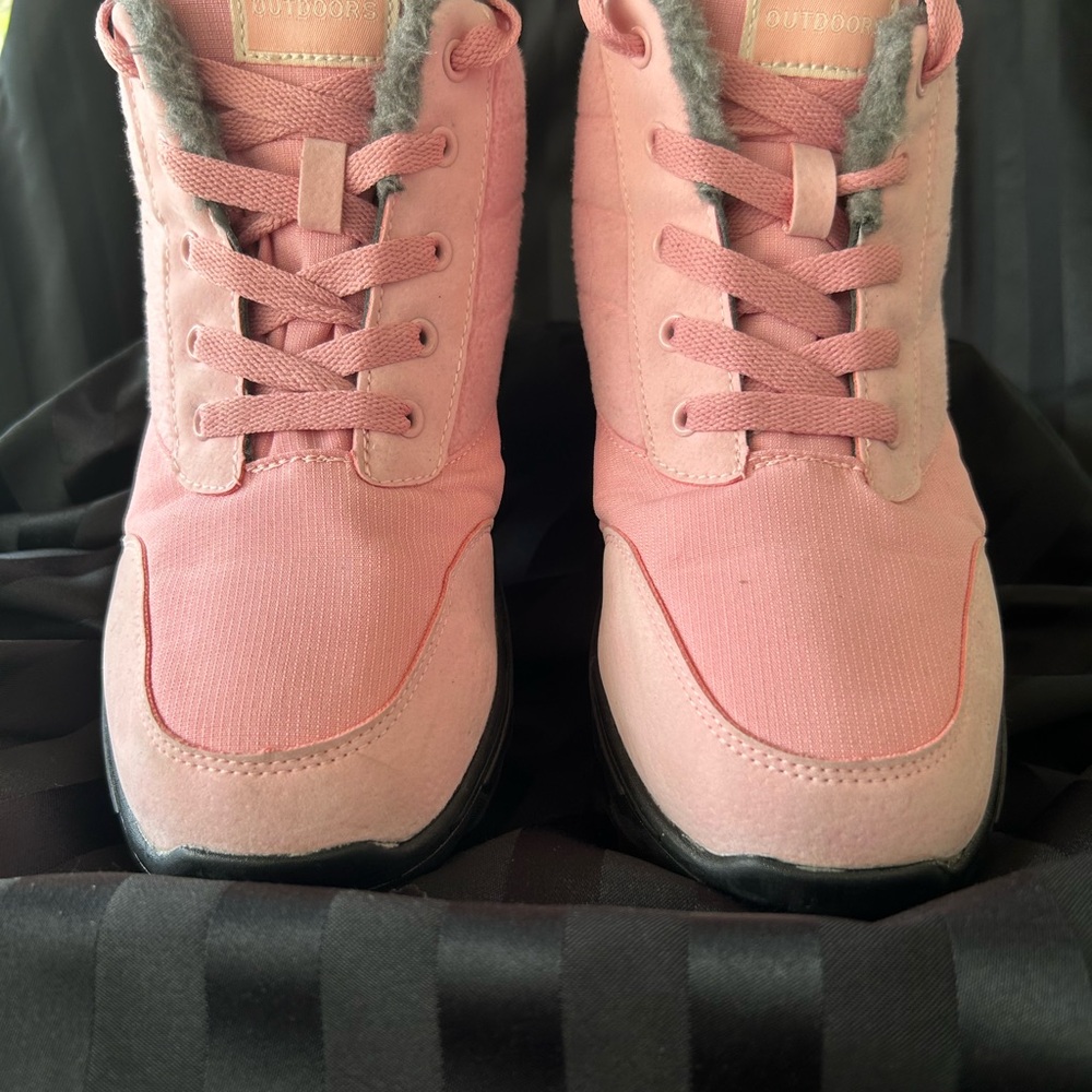 Pink High-Top boots